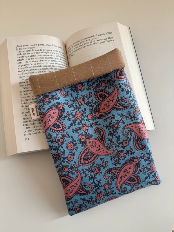 Pochette à livre / format poche